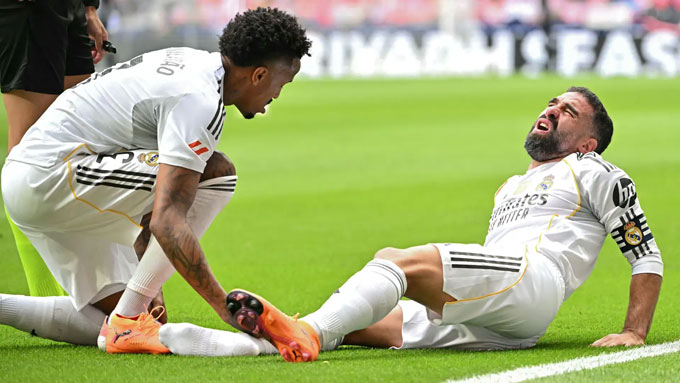 Carvajal dính chấn thương ở trận thua Atletico và phải nghỉ khoảng 4 tuần
