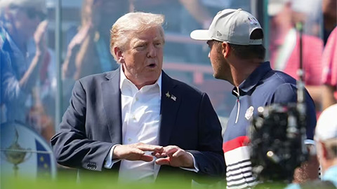 Tổng thống Mỹ Donald Trump phản ứng bất ngờ khi bị các tay golf châu Âu 'cà khịa'  Tổng thống Mỹ Donald Trump phản ứng bất ngờ khi bị các tay golf châu Âu 'cà khịa'