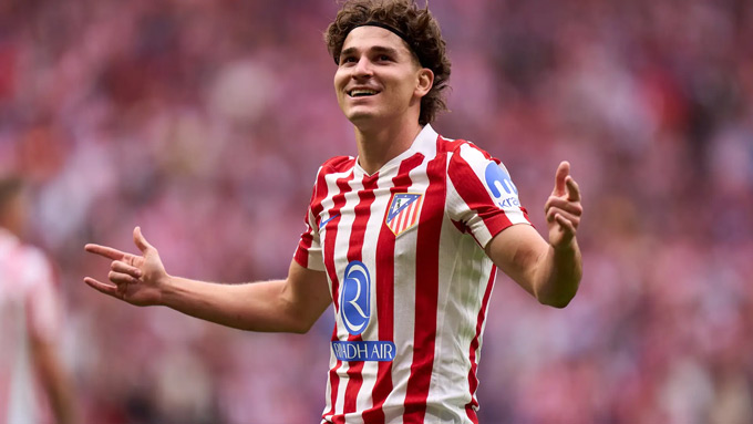 Barca rất kết Alvarez