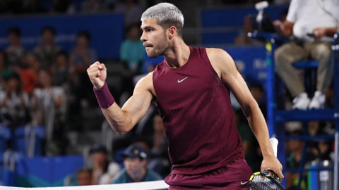 Carlos Alcaraz ngược dòng nghẹt thở, vào chung kết Japan Open  Carlos Alcaraz ngược dòng nghẹt thở, vào chung kết Japan Open