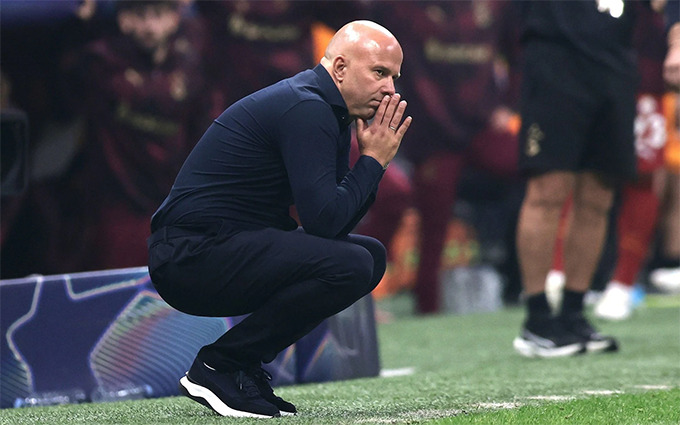 Những quyết định sai lầm của Arne Slot dẫn đến thất bại thứ hai liên tiếp của Liverpool