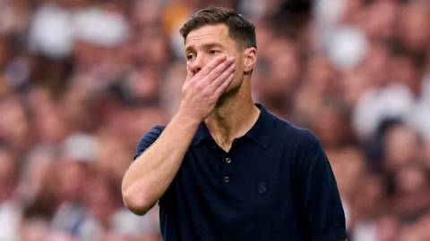 Xabi Alonso có cả một 'bàn tay nhỏ' vấn đề ở Real Madrid  Xabi Alonso có cả một 'bàn tay nhỏ' vấn đề ở Real Madrid