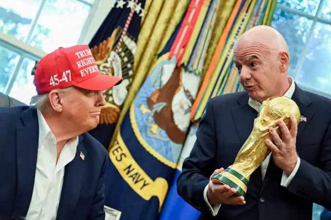 Tổng thống Trump gặp gỡ chủ tịch FIFA, Gianni Infantino