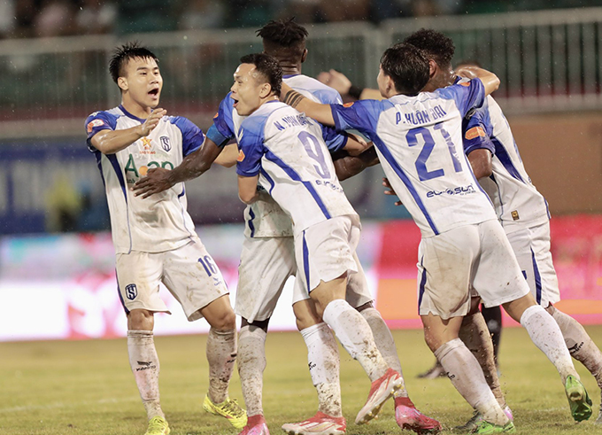 Niềm vui gỡ hòa của SLNA