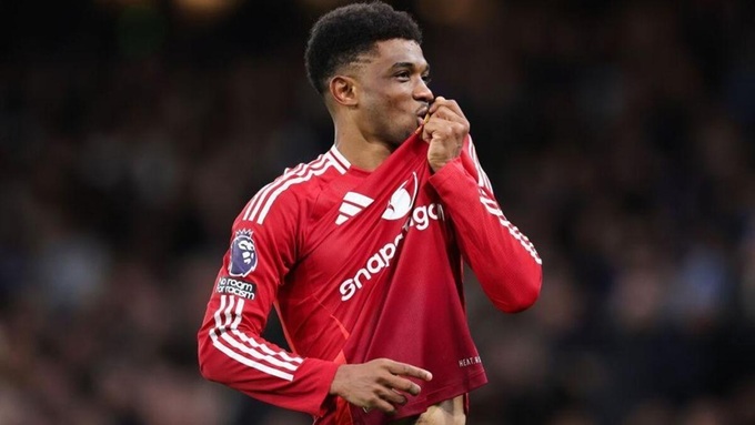 Amad Diallo mong chờ ngày chiếc ghế HLV trưởng của MU đổi chủ