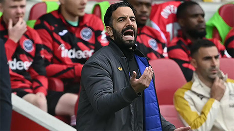 Amorim: 'Tôi chẳng có thời gian nghe những lời chỉ trích'  Amorim: 'Tôi chẳng có thời gian nghe những lời chỉ trích'