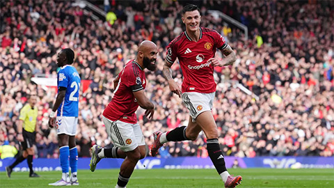 Hiệp 1 miễn chê của MU  Hiệp 1 miễn chê của MU