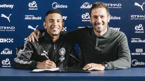Savinho chính thức ký hợp đồng mới với Man City tới năm 2031  Savinho chính thức ký hợp đồng mới với Man City tới năm 2031