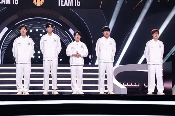 IG sẽ gặp T1 vào ngày 14/10 tới