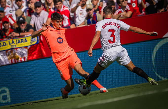 Bài bẫy việt vị của Barca đã bị bắt bài hoàn toàn