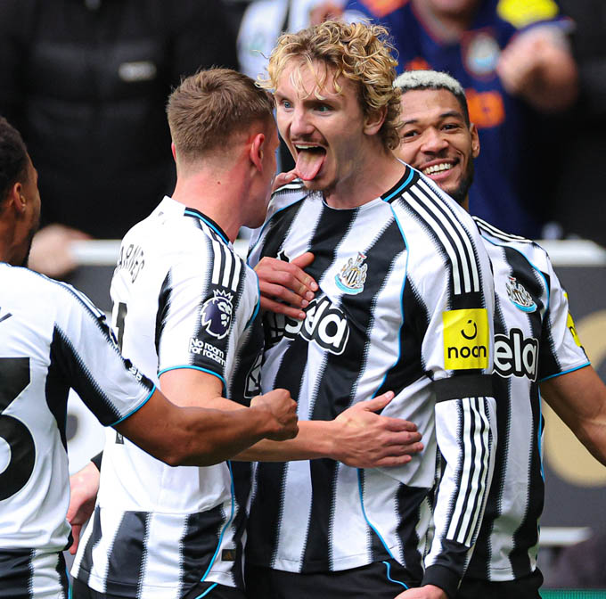 Woltemade đang tỏa sáng ở Ngoại hạng Anh