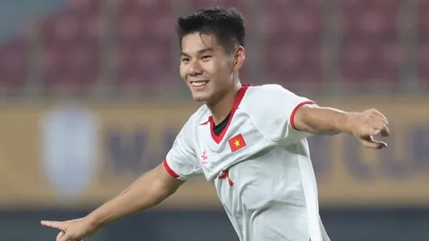 Nguyễn Hiểu Minh, 'chốt chặn mới' ở ĐT Việt Nam Nguyễn Hiểu Minh, 'chốt chặn mới' ở ĐT Việt Nam