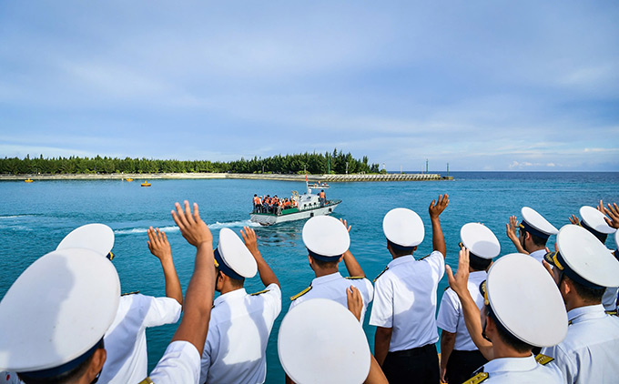 Để xây dựng hệ sinh thái xanh tại Trường Sa, nhiều chương trình ý nghĩa đã được phát động