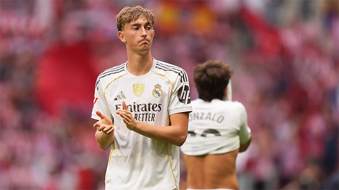 Real Madid lo sốt vó về chấn thương của Dean Huijsen