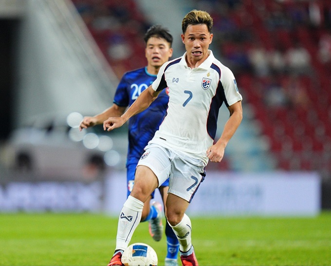 Thái Lan sống lại cơ hội sau chiến thắng của Sri Lanka