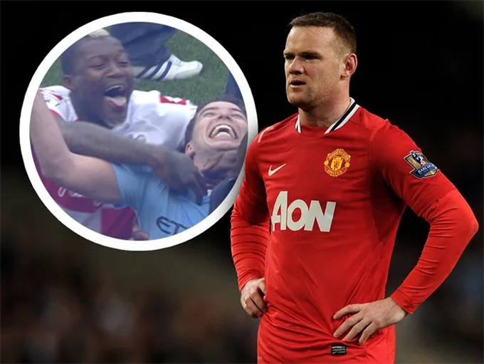 Màn ăn mừng của Cisse khiến Rooney nghi vấn