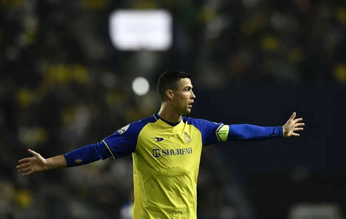 Cristiano Ronaldo trong màu áo Al Nassr 