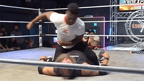 Con trai huyền thoại UFC Rampage Jackson đối mặt án tù 5 năm vì cả giận mất khôn  Con trai huyền thoại UFC Rampage Jackson đối mặt án tù 5 năm vì cả giận mất khôn