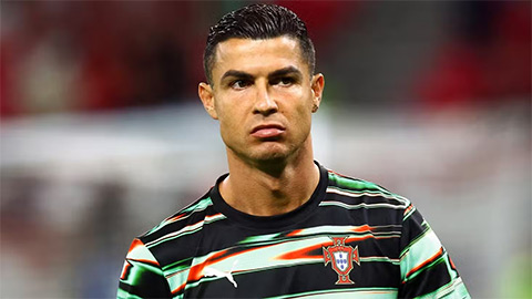 Cole Palmer xếp 3 cầu thủ giỏi hơn Cristiano Ronaldo  Cole Palmer xếp 3 cầu thủ giỏi hơn Cristiano Ronaldo