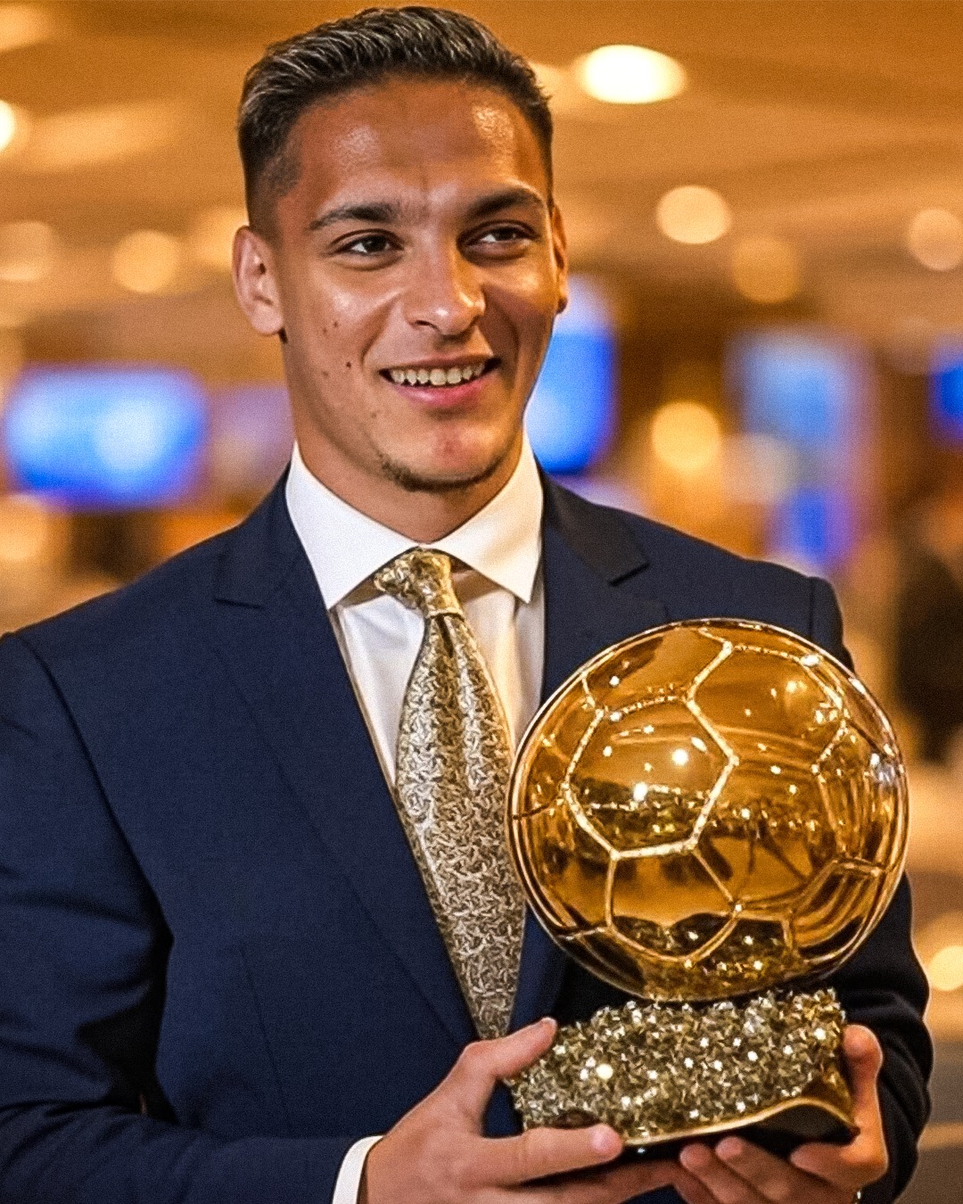 Antony mơ đoạt nhiều như Messi