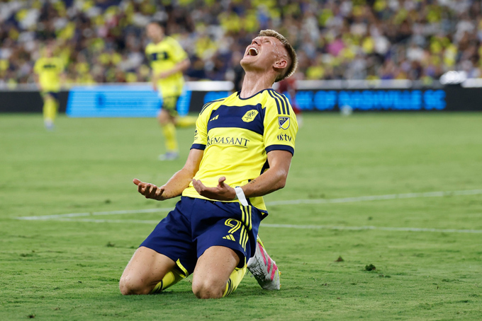 Surridge thi đấu thăng hoa từ khi có con trai