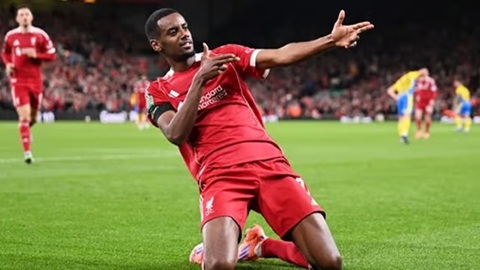 Sẽ không ai ngăn được Isak tỏa sáng  Sẽ không ai ngăn được Isak tỏa sáng