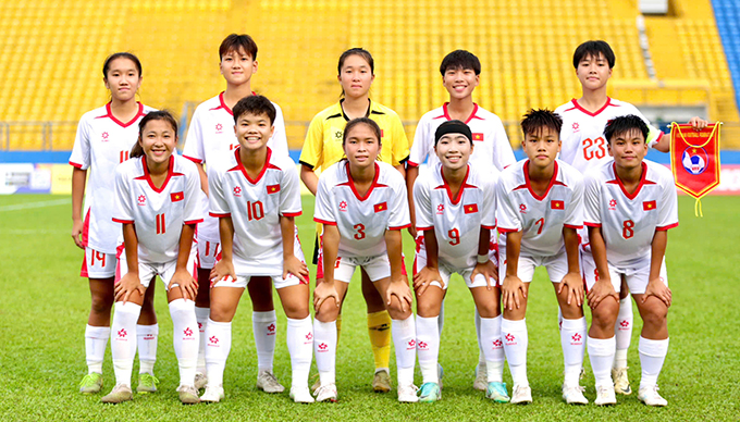 U17 nữ Việt Nam đã thắng thuyết phục trong ngày ra quân. Ảnh: Anh Khoa 