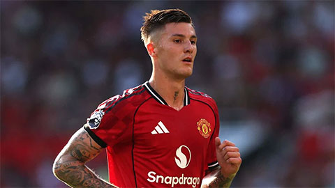 Tân binh của MU bị giới đại diện bầu chọn là 'Thương vụ tệ nhất kỳ chuyển nhượng'  Tân binh của MU bị giới đại diện bầu chọn là 'Thương vụ tệ nhất kỳ chuyển nhượng'