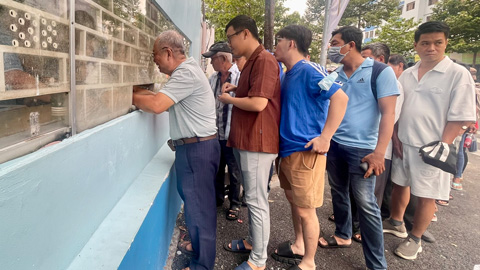 Tin được không, tấm vé xem Việt Nam vs Nepal còn ‘sang chảnh’ hơn iphone 17  Tin được không, tấm vé xem Việt Nam vs Nepal còn ‘sang chảnh’ hơn iphone 17