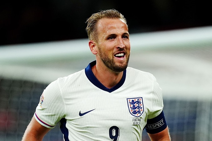 Harry Kane xứng đáng là tiền đạo xuất sắc nhất trong lịch sử ĐT Anh