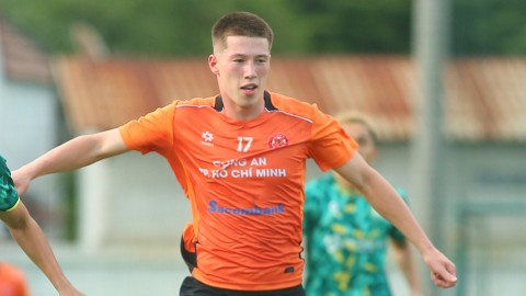 Tiền đạo Việt kiều 1m90 sắp ra mắt V.League  Tiền đạo Việt kiều 1m90 sắp ra mắt V.League