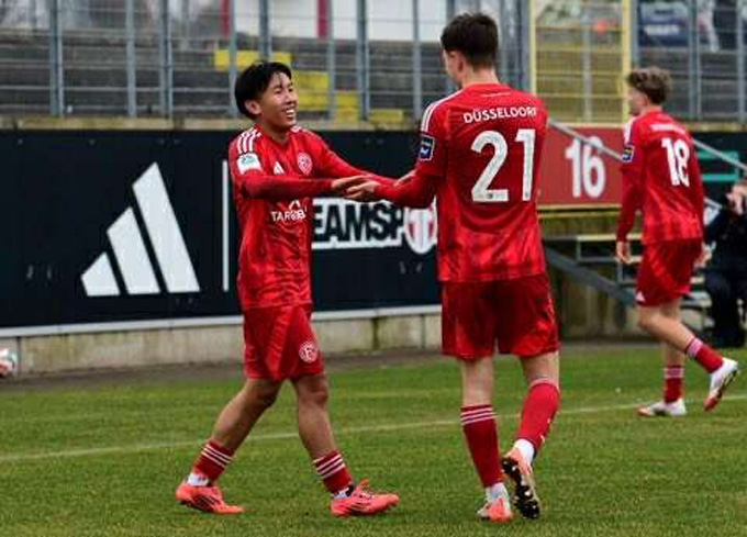 Simon Vũ sẵn sàng khoác áo các đội tuyển của Việt Nam