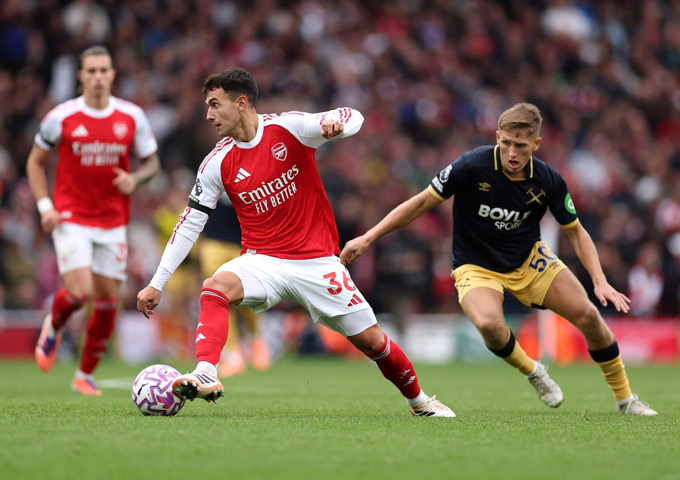 Không dễ để có thể tiếp cận được vòng cấm của Arsenal