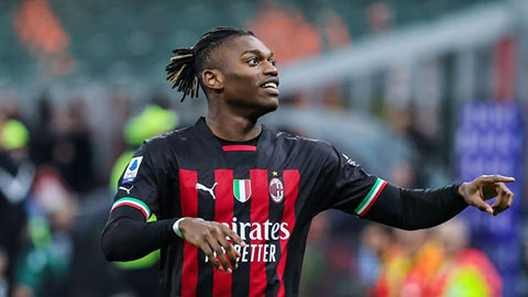 Milan nên để Rafael Leao chơi tiền đạo cắm như Thiery Henry  Milan nên để Rafael Leao chơi tiền đạo cắm như Thiery Henry