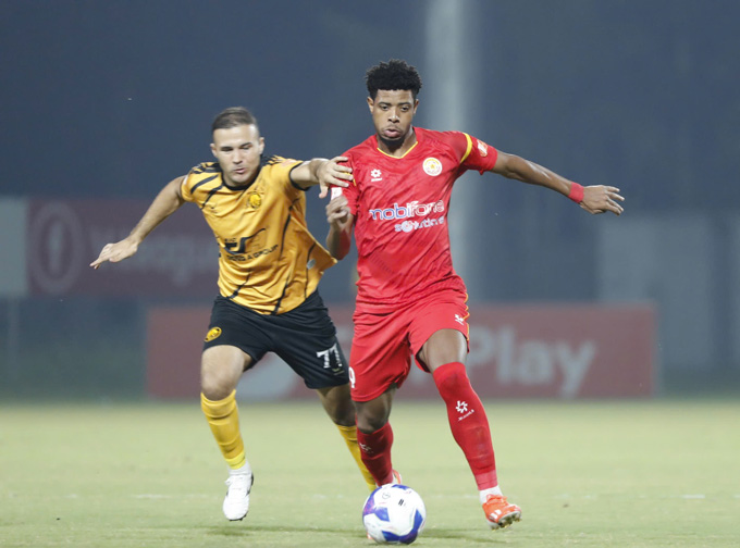 PVF-CAND (phải) và Thanh Hoá chia điểm ở vòng 7, V.League 2025/26. Ảnh: Đức Cường