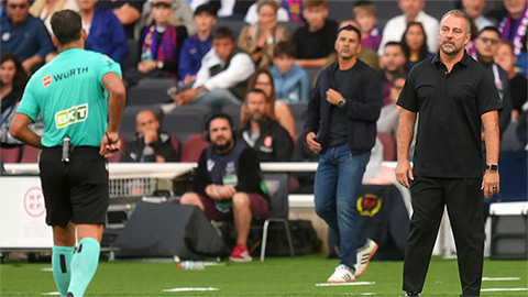 Barca mất HLV Hansi Flick trước El Clasico  Barca mất HLV Hansi Flick trước El Clasico