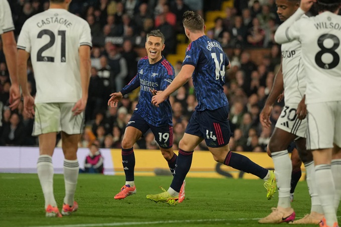 Arsenal vất vả vượt qua Fulham nhờ bàn thắng duy nhất của Leandro Trossard