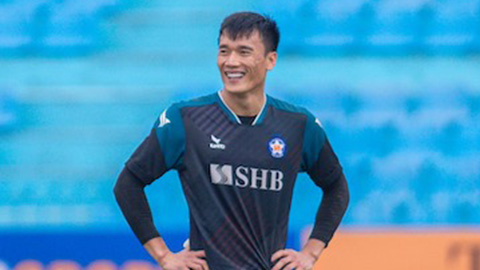 Vì sao thủ môn Bùi Tiến Dũng 'mất tích'?  Vì sao thủ môn Bùi Tiến Dũng 'mất tích'?