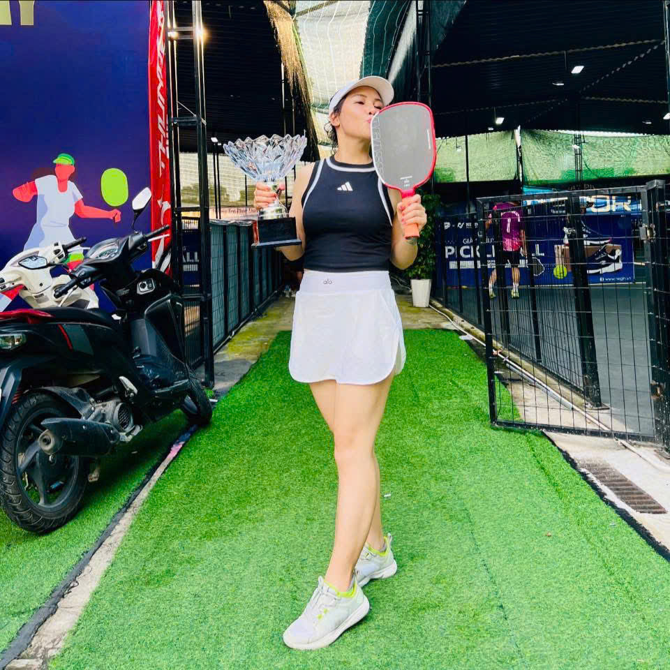 Chị Oanh đã thay đổi nhiều nhờ pickleball