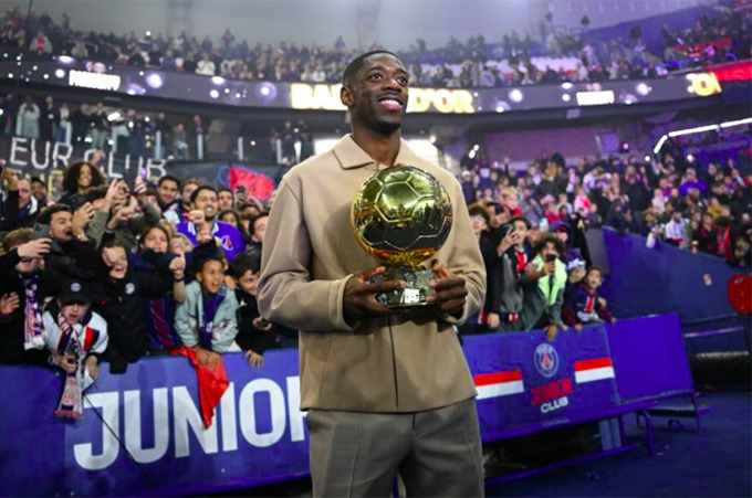 Dembele sẽ trở lại vào rạng sáng mai