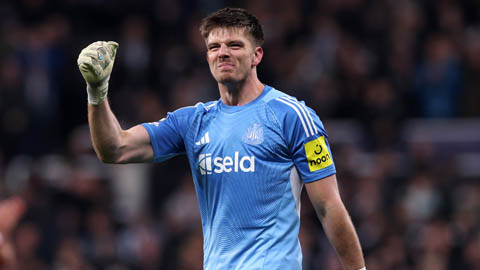 Mourinho bại trận vì màn kiến tạo miễn chê của thủ môn Newcastle  Mourinho bại trận vì màn kiến tạo miễn chê của thủ môn Newcastle