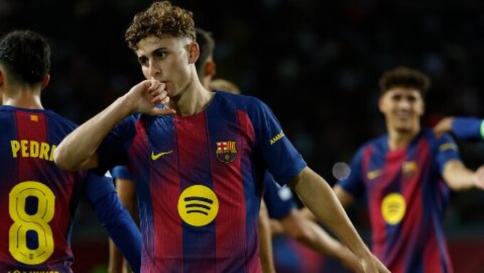 Tiền đạo trẻ Fermin Lopez lập 1 hat-trick cho Barca trước đối thủ Olympiakos