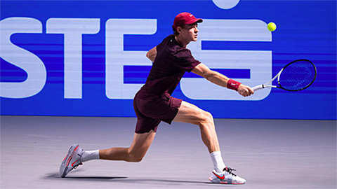 Sinner duy trì phong độ hủy diệt ở Vienna Open, hạ đẹp đồng hương ghi danh tứ kết  Sinner duy trì phong độ hủy diệt ở Vienna Open, hạ đẹp đồng hương ghi danh tứ kết