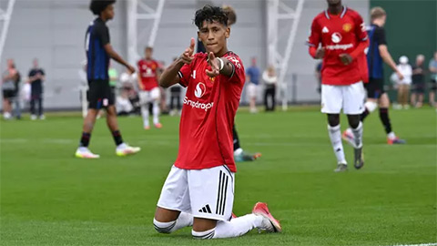 Amorim mời 'Neymar mới' lên tập cùng đội một MU  Amorim mời 'Neymar mới' lên tập cùng đội một MU