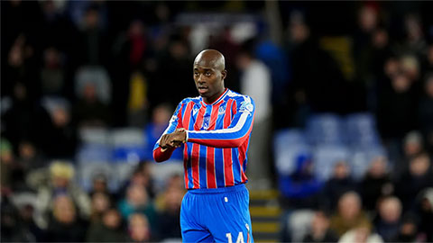 Crystal Palace thua sốc CLB chỉ có giá trị ngang Nam Định  Crystal Palace thua sốc CLB chỉ có giá trị ngang Nam Định