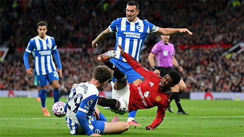 Fan MU phẫn nộ dù đội nhà thắng Brighton  Fan MU phẫn nộ dù đội nhà thắng Brighton