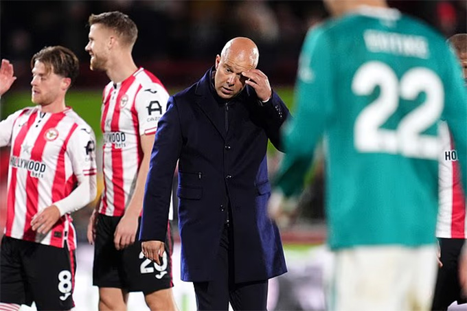 Slot thừa nhận chưa có cách đối phó với các đội bóng có cách tiếp cận giống Brentford