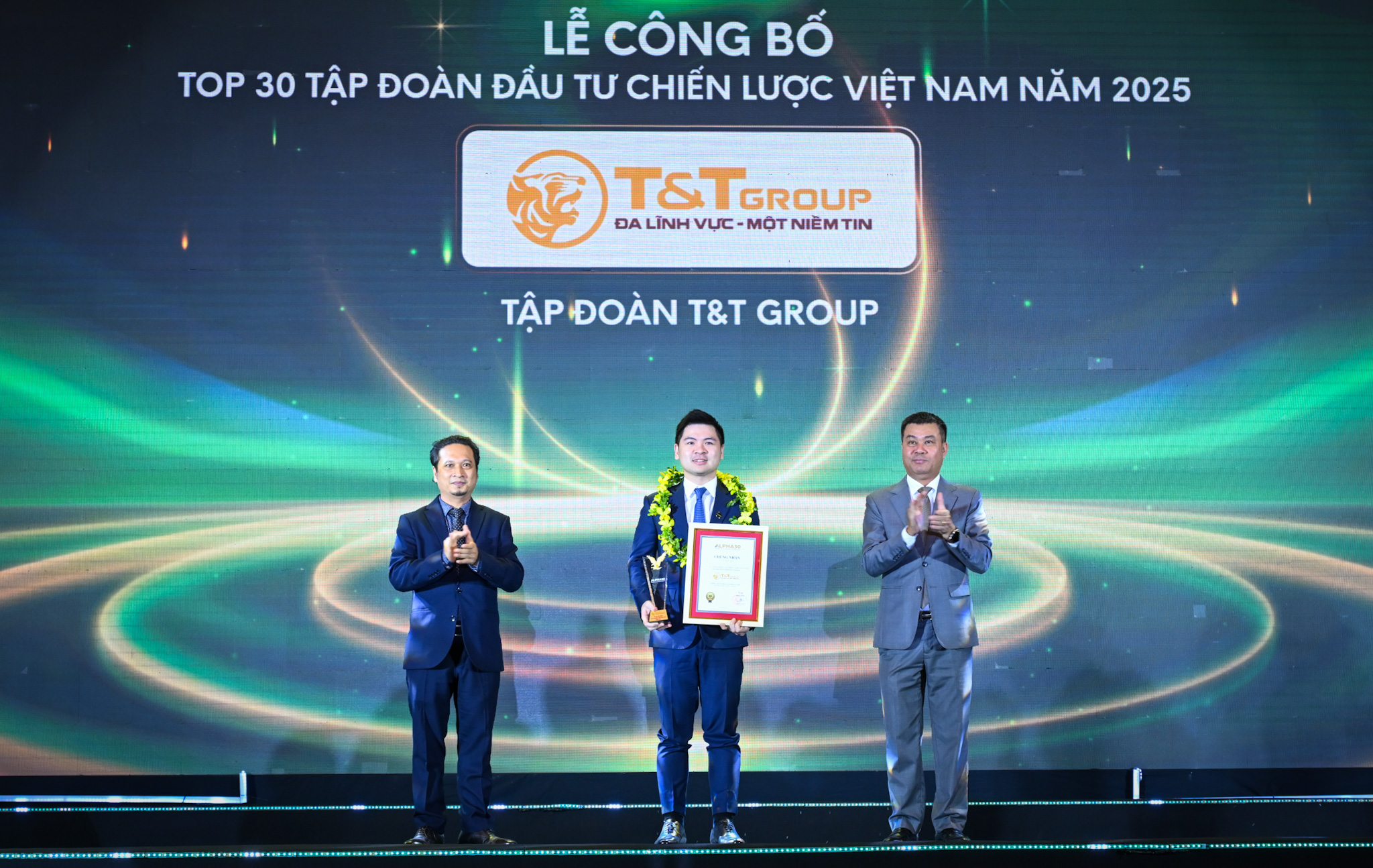 Tập đoàn T&T Group  được vinh danh trong bảng xếp hạng ALPHA 30 - Top 30 Tập đoàn đầu tư chiến lược Việt Nam năm 2025. 