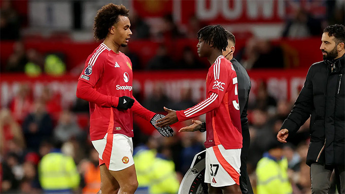 MU coi Mainoo và Zirkzee là tương lai của đội bóng