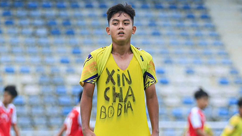 Lý Trung Hiếu, cầu thủ U14 Hà Nội xin cha từ bỏ bia, rượu: 'Tôi mừng vì cha hứa từ bỏ'  Lý Trung Hiếu, cầu thủ U14 Hà Nội xin cha từ bỏ bia, rượu: 'Tôi mừng vì cha hứa từ bỏ'